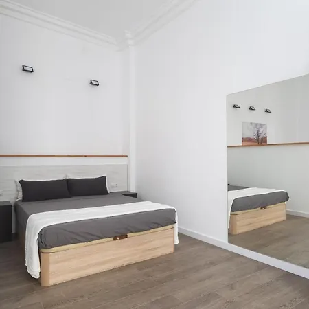 Exclusivos Lofts En Plaza Del Ayuntamiento 公寓