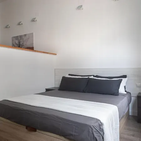 Exclusivos Lofts En Plaza Del Ayuntamiento Apartment *